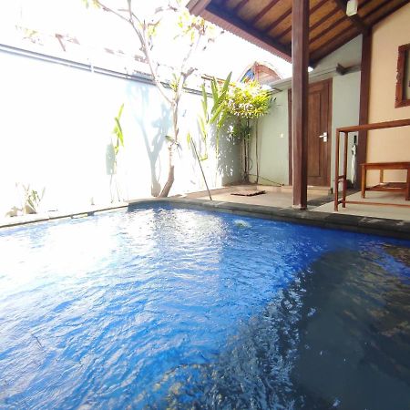 Villa Sahabat Гили Траванган Экстерьер фото