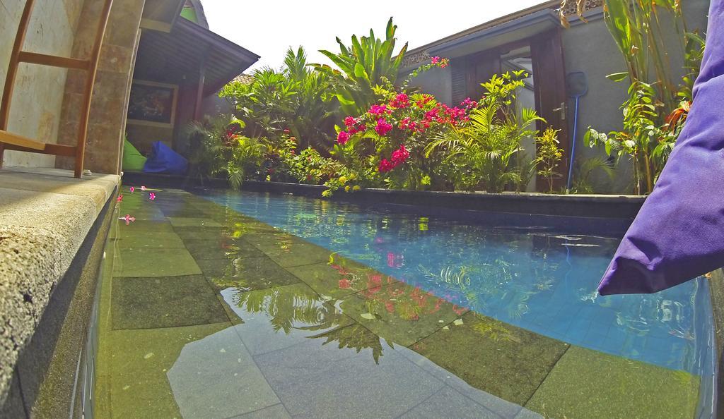Villa Sahabat Гили Траванган Номер фото